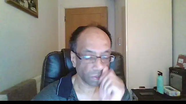 Snapshot of rauncher1 chatting on February 2026 08:41:01 AM rauncher1 online show from February 2026 08:41:01 AM