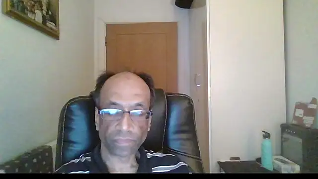 Snapshot of rauncher1 chatting on February 2026 12:36:01 AM rauncher1 online show from February 2026 12:36:01 AM