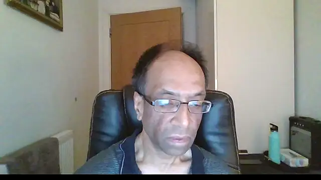 Snapshot of rauncher1 chatting on February 2026 09:27:01 AM rauncher1 online show from February 2026 09:27:01 AM