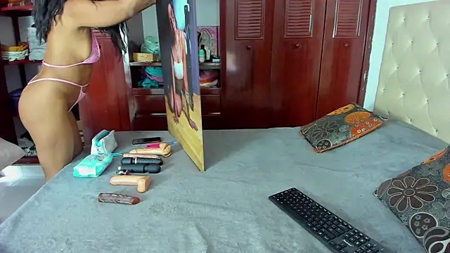 Snapshot of LUISSA_ chatting on January 2025 12:07:02 PM LUISSA  online show from January 2025 12:07:02 PM