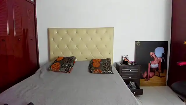 Snapshot of LUISSA_ chatting on February 2025 01:16:02 PM LUISSA  online show from February 2025 01:16:02 PM