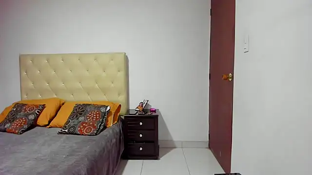 Snapshot of LUISSA_ chatting on February 2025 01:30:02 PM LUISSA  online show from February 2025 01:30:02 PM