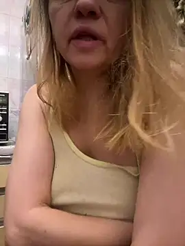 Susanel online show from January 2025 09:51:02 PM