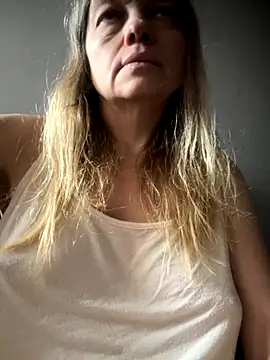 Susanel online show from October 2025 09:12:01 AM