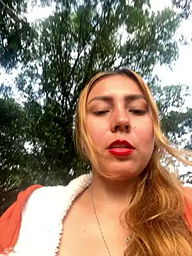 Snapshot of Brittanyrosexx chatting on November 2025 08:30:02 PM Brittanyrosexx online show from November 2025 08:30:02 PM