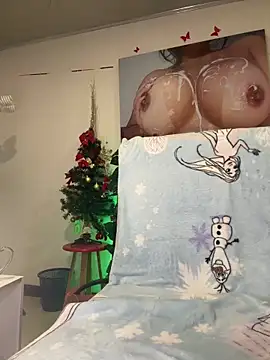 Snapshot of SQUIRTINGQUEEN11 chatting on November 2025 02:44:02 AM SQUIRTINGQUEEN11 online show from November 2025 02:44:02 AM