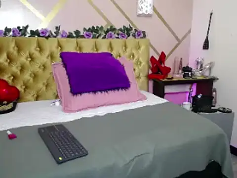 dove mature online show from February 2025 04:52:01 AM