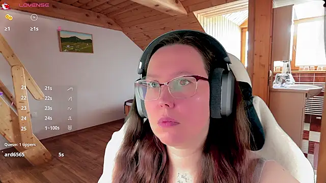 Snapshot of Victoria_Romans chatting on March 2026 11:21:01 AM Victoria Romans online show from March 2026 11:21:01 AM