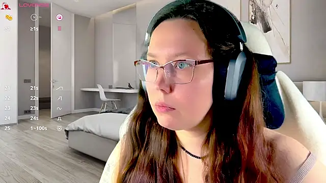 Snapshot of Victoria_Romans chatting on April 2026 11:40:02 AM Victoria Romans online show from April 2026 11:40:02 AM