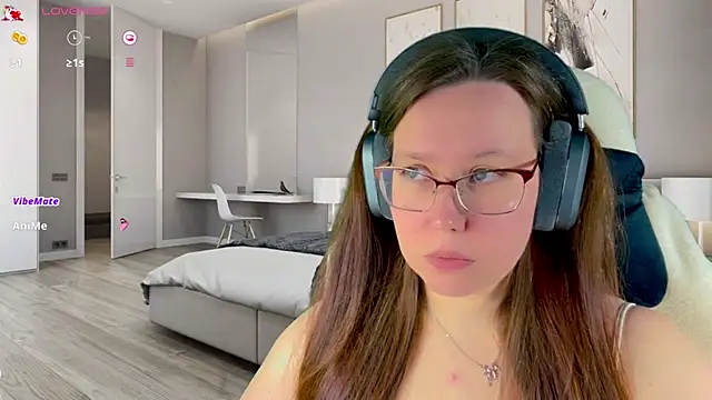 Snapshot of Victoria_Romans chatting on April 2026 08:42:02 PM Victoria Romans online show from April 2026 08:42:02 PM