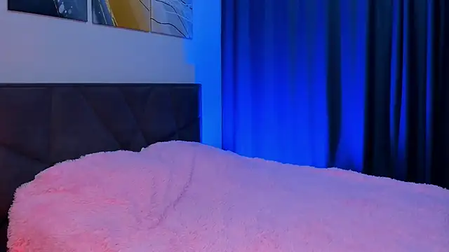 Snapshot of SweetMilkis chatting on December 2024 11:46:01 AM SweetMilkis online show from December 2024 11:46:01 AM