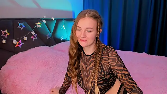 Snapshot of SweetMilkis chatting on December 2024 09:12:01 AM SweetMilkis online show from December 2024 09:12:01 AM