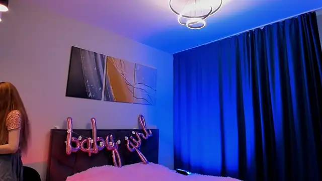 Snapshot of SweetMilkis chatting on January 2025 09:05:01 AM SweetMilkis online show from January 2025 09:05:01 AM