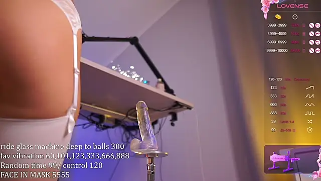 iamsavagegirl7 online show from February 2025 04:46:02 PM