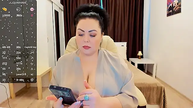 Snapshot of Nina_Hopper chatting on December 2024 09:43:02 AM Nina Hopper online show from December 2024 09:43:02 AM