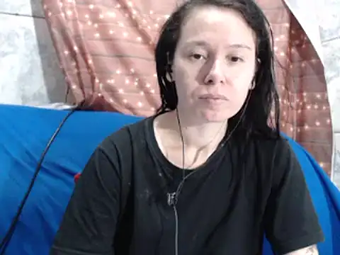 Snapshot of Venusluxodomme chatting on October 2025 02:49:01 PM Venusluxodomme online show from October 2025 02:49:01 PM