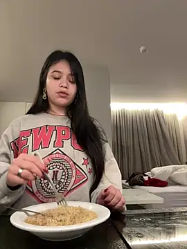 Snapshot of kiarafonseca_ chatting on October 2025 12:30:02 AM kiarafonseca online show from October 2025 12:30:02 AM