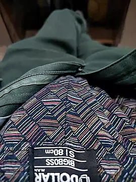 rocksred1 online show from January 2026 09:19:01 PM