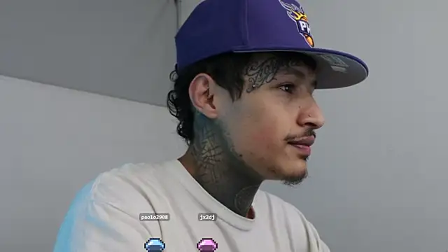 Snapshot of trieone chatting on January 2025 08:56:01 AM trieone online show from January 2025 08:56:01 AM