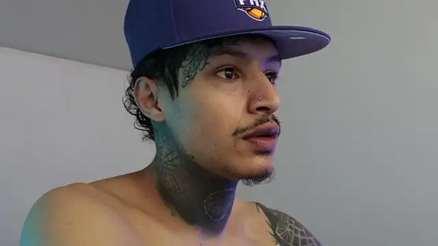 Snapshot of trieone chatting on January 2025 05:14:01 AM trieone online show from January 2025 05:14:01 AM