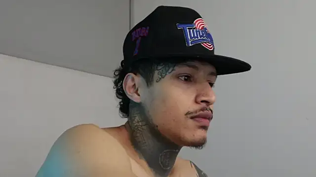 Snapshot of trieone chatting on February 2025 05:21:01 AM trieone online show from February 2025 05:21:01 AM