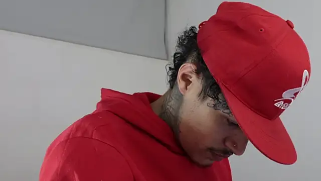 Snapshot of trieone chatting on February 2025 08:01:01 AM trieone online show from February 2025 08:01:01 AM