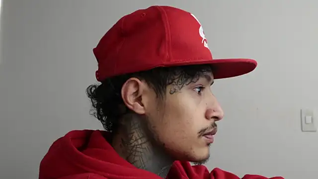 Snapshot of trieone chatting on February 2025 11:55:01 AM trieone online show from February 2025 11:55:01 AM