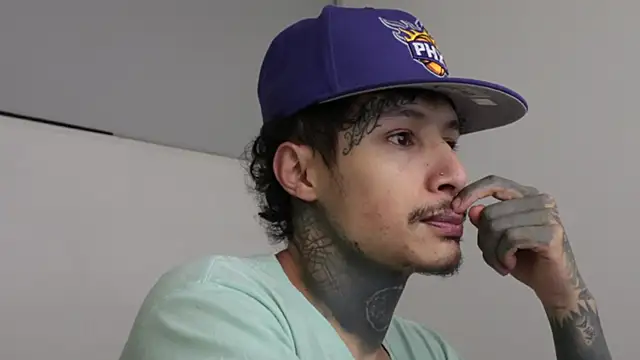 Snapshot of trieone chatting on February 2025 03:53:01 AM trieone online show from February 2025 03:53:01 AM