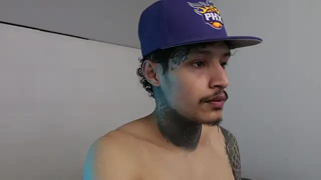 Snapshot of trieone chatting on February 2025 03:58:02 AM trieone online show from February 2025 03:58:02 AM