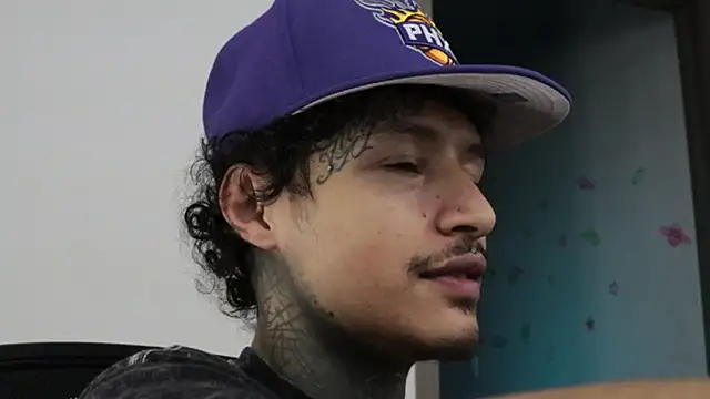 Snapshot of trieone chatting on November 2025 05:06:02 AM trieone online show from November 2025 05:06:02 AM