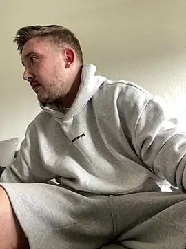 Snapshot of TwopartCuisine chatting on March 2026 12:54:01 PM TwopartCuisine online show from March 2026 12:54:01 PM