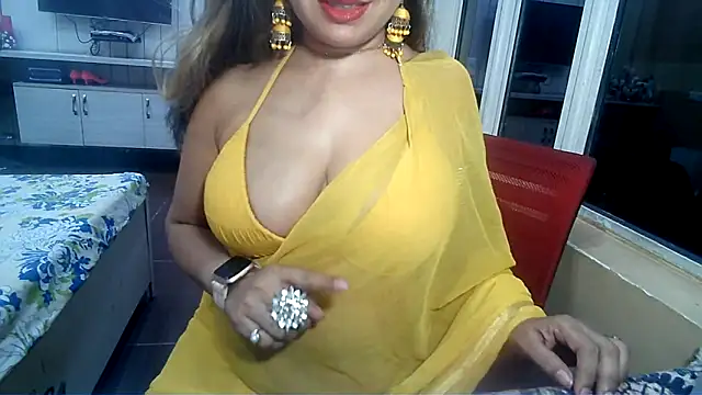 Snapshot of yourradhika chatting on March 2025 03:47:02 PM yourradhika online show from March 2025 03:47:02 PM