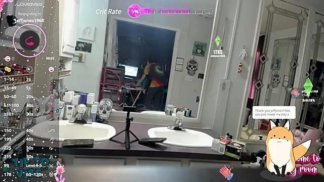 Snapshot of lolabunny9 chatting on December 2024 03:25:02 PM lolabunny9 online show from December 2024 03:25:02 PM