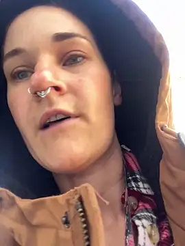 Snapshot of lolabunny9 chatting on January 2025 03:23:01 PM lolabunny9 online show from January 2025 03:23:01 PM