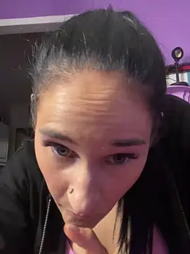 Snapshot of lolabunny9 chatting on January 2025 12:49:02 AM lolabunny9 online show from January 2025 12:49:02 AM