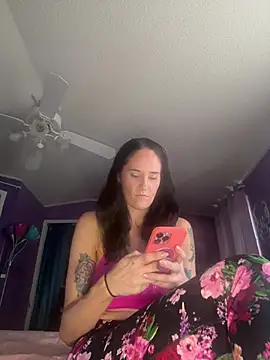 Snapshot of lolabunny9 chatting on February 2025 04:11:02 PM lolabunny9 online show from February 2025 04:11:02 PM