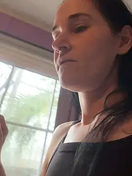 Snapshot of lolabunny9 chatting on February 2025 03:35:01 PM lolabunny9 online show from February 2025 03:35:01 PM