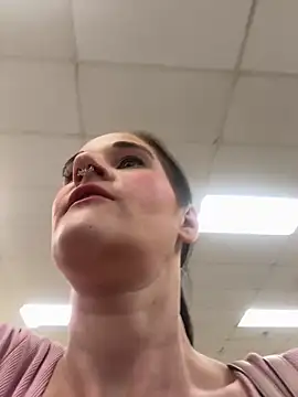 Snapshot of lolabunny9 chatting on February 2025 05:48:02 PM lolabunny9 online show from February 2025 05:48:02 PM