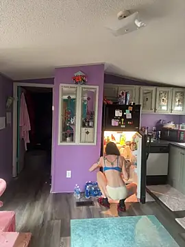 Snapshot of lolabunny9 chatting on March 2025 01:43:02 PM lolabunny9 online show from March 2025 01:43:02 PM