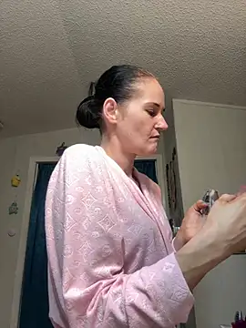 Snapshot of lolabunny9 chatting on March 2025 02:08:01 PM lolabunny9 online show from March 2025 02:08:01 PM