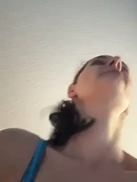 Snapshot of lolabunny9 chatting on September 2025 01:44:02 PM lolabunny9 online show from September 2025 01:44:02 PM