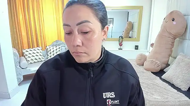 gaby trent online show from November 2025 12:49:02 PM