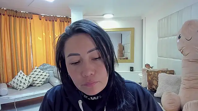 gaby trent online show from November 2025 03:37:02 PM