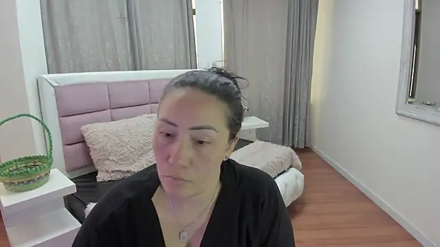 Snapshot of gaby_trent chatting on May 2026 05:12:02 PM gaby trent online show from May 2026 05:12:02 PM