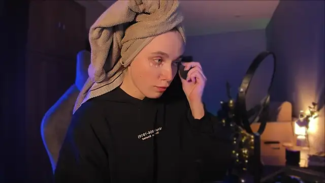 Rachel Ro online show from December 2024 02:31:02 PM