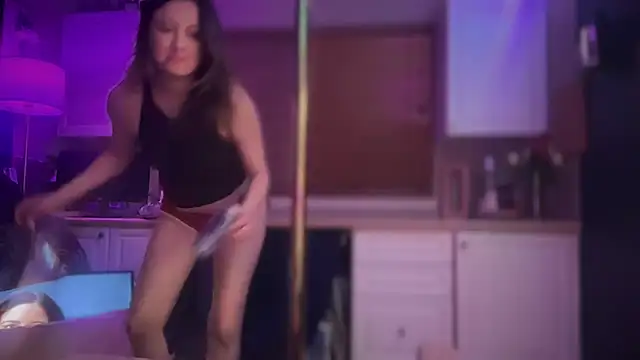 CrazyKittenMeow online show from February 2025 06:38:02 AM