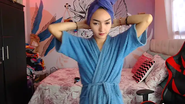 LinzyBaner online show from January 2025 10:12:02 PM