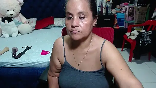 pervert mommy  online show from March 2025 01:51:01 PM