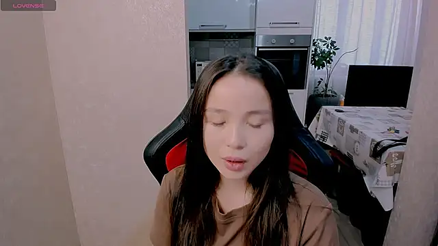 AyaMoon online show from November 2025 04:46:02 AM