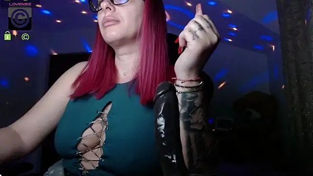 SonyaDevon online show from April 2026 03:01:01 AM